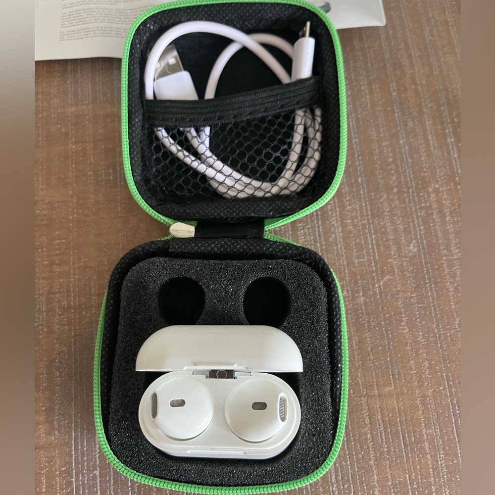 IPX-8 wireless waterproof headphones